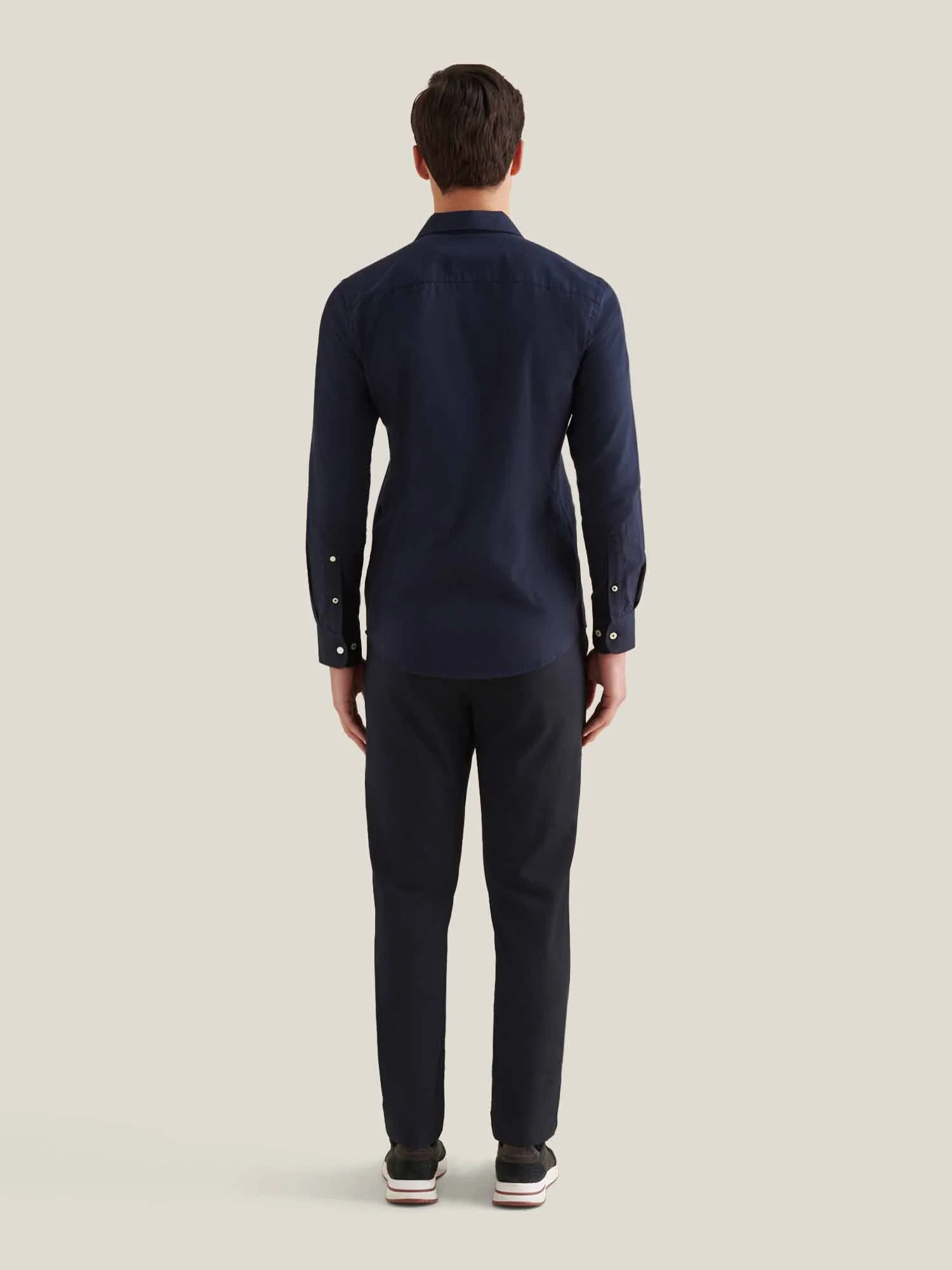 Flannel Herringbone Spread Collar Shirt in Dark Sapphire Navy - Image 3